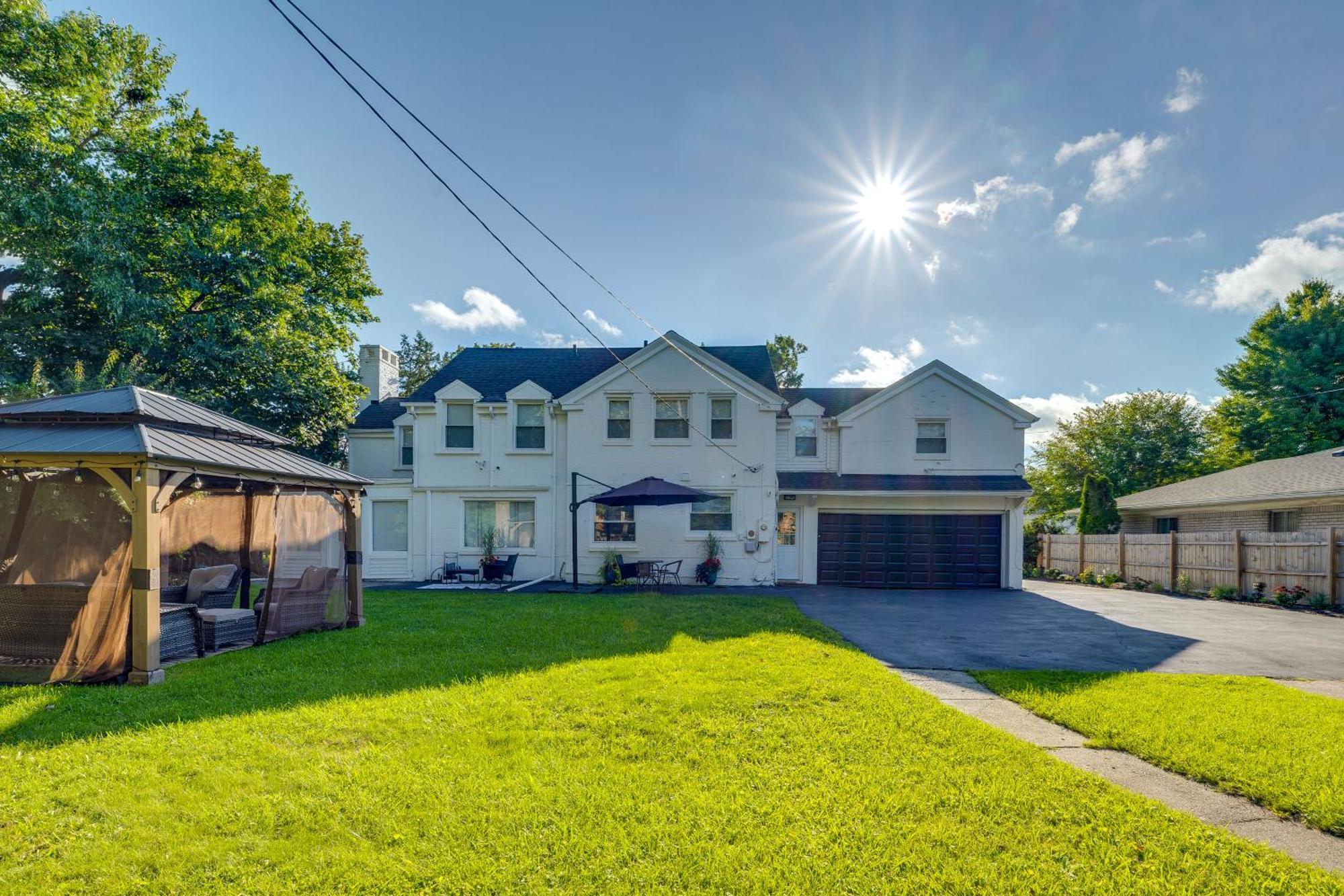 Luxurious Detroit Home - Walk To Golf And Park! Exterior photo